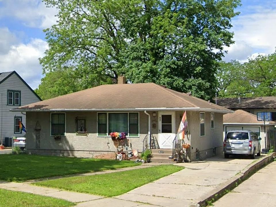1st image of 927 Algonquin Ave