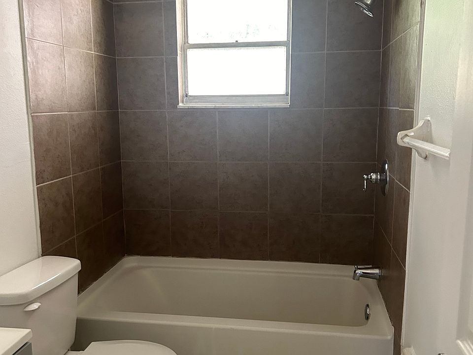 1st image of 700 Sunset Ave