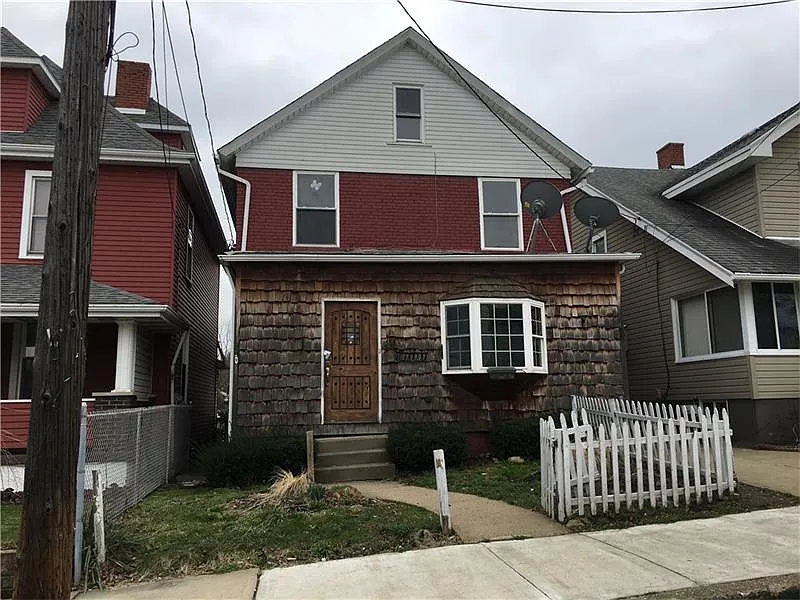 588 Fayette St photo 1
