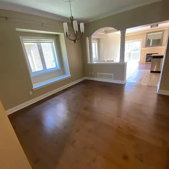 2460 Felhaber Cres — Photo 4