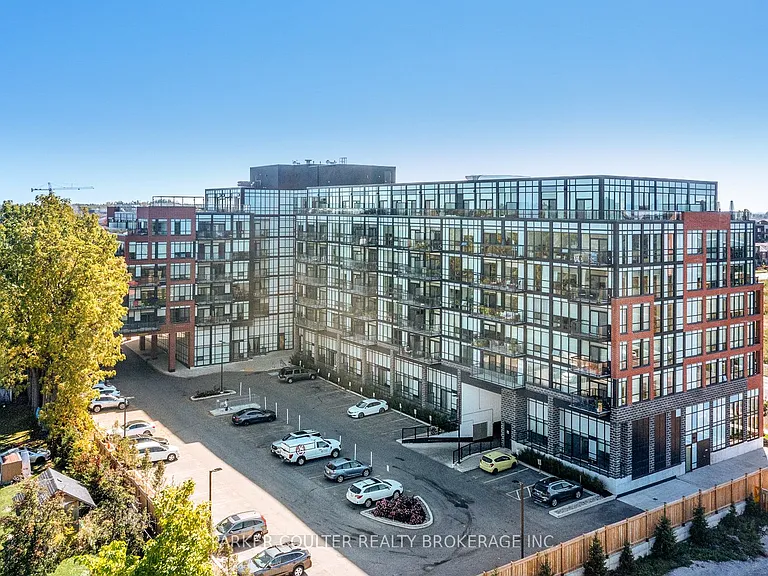 681 Yonge St #114 — Photo 2