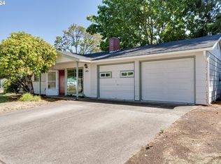 872 Maxwell Rd, Eugene, OR 97404