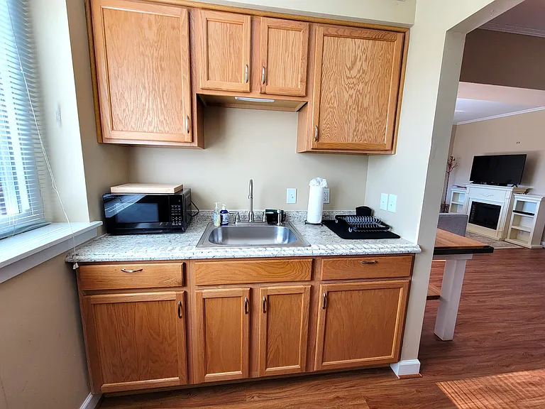 1604 Monticello Ave #B — Photo 8