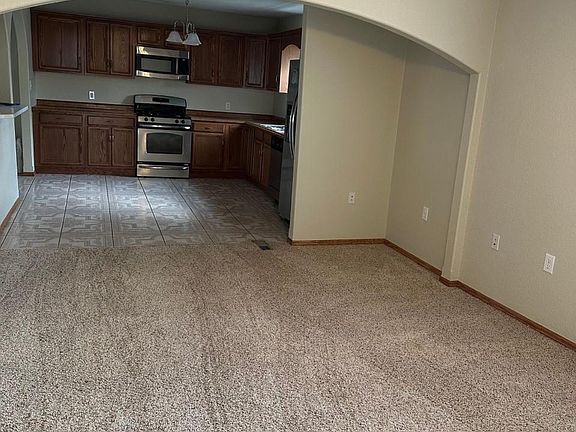 3rd image of 600 N 1st St