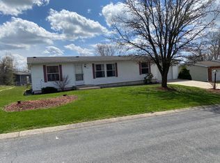 5221 N Burning Bush Rd, Columbia, MO 65202