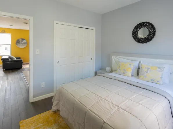 1111 7th Street image 9 of 14