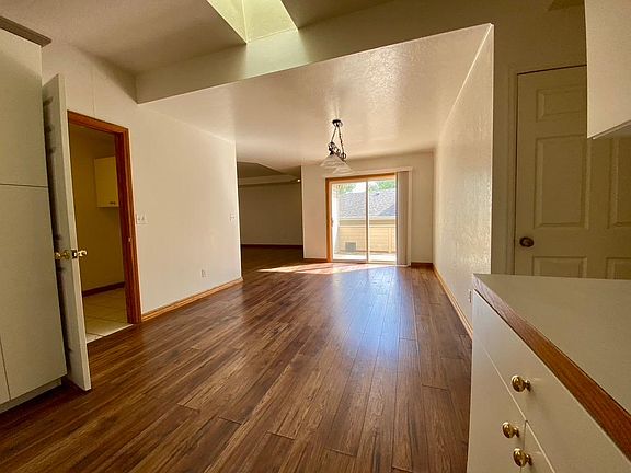 5th image of 3410 34th St Unit A/b