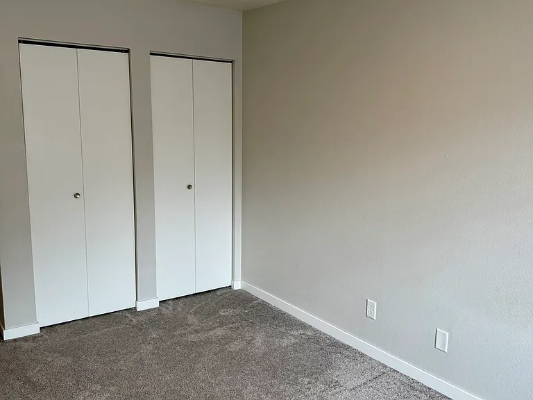 316 Ridgeland Ave #12S — Photo 10