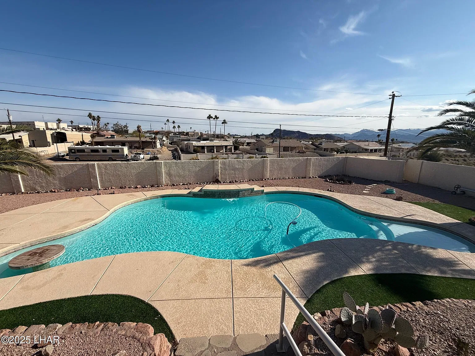 3 bed, 2.5 bath, 1887 sqft, $2,500 — Photo 1