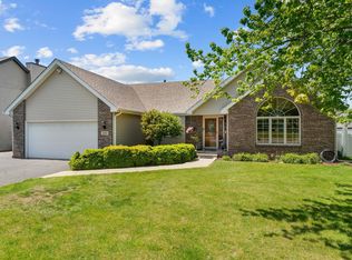 310 Shelden Dr, Winnebago, IL 61088