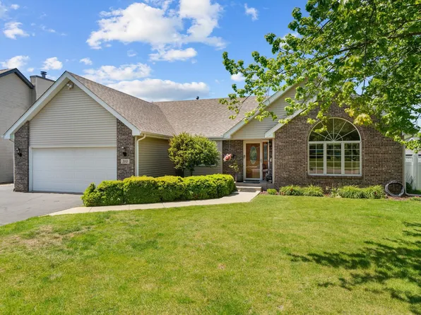 310 Shelden Dr, Winnebago, IL 61088