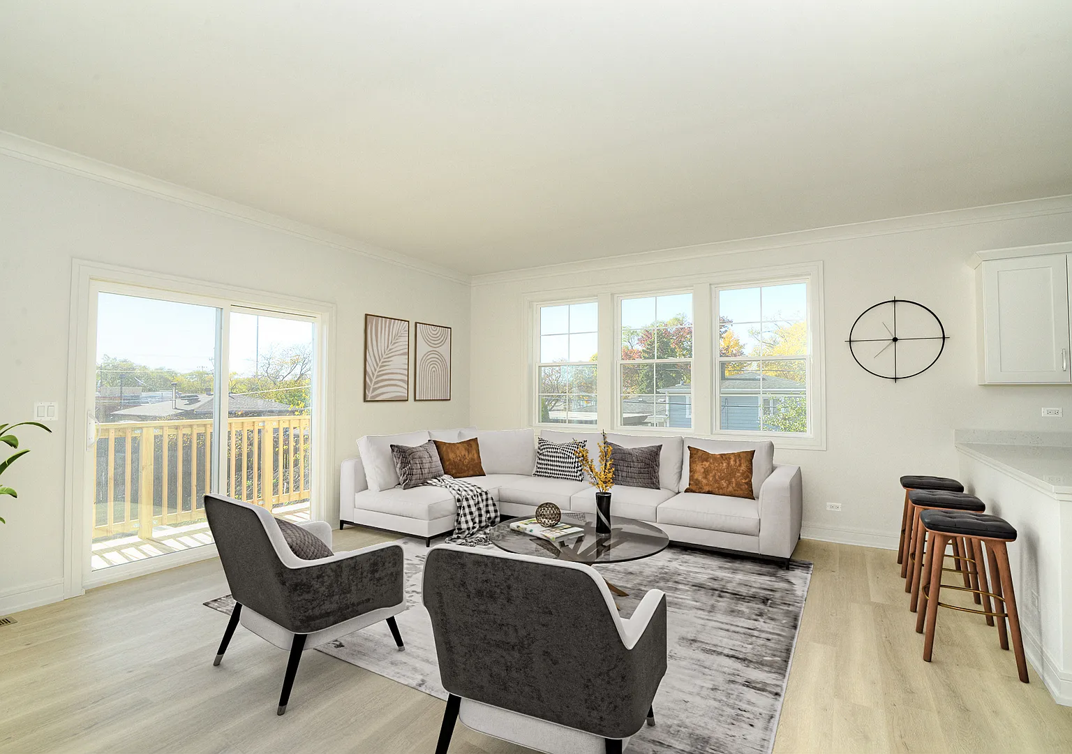 212 Walnut St — Photo 2