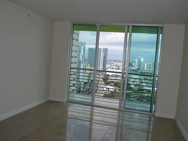 325 Biscayne Blvd #4122 — Photo 3