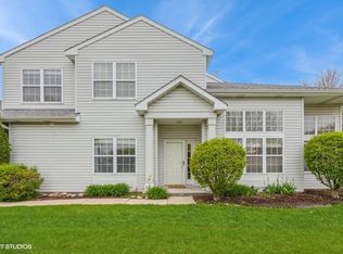 4 N Barton Trl, Batavia, IL 60510