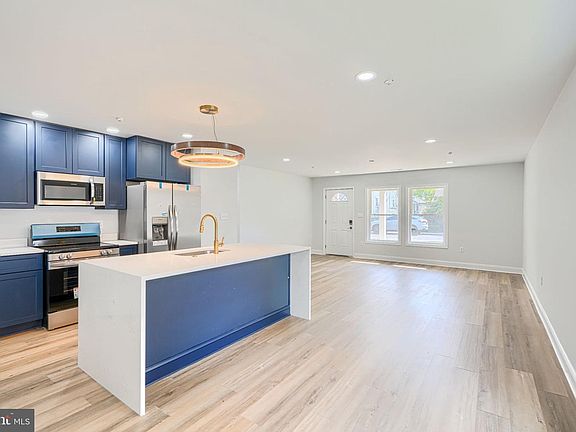 3rd image of 5213 Wilton Heights Ave