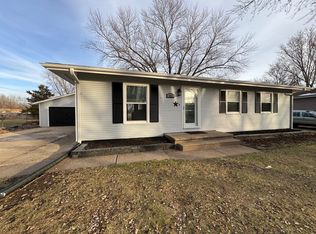 908 16th St, Port Byron, IL 61275