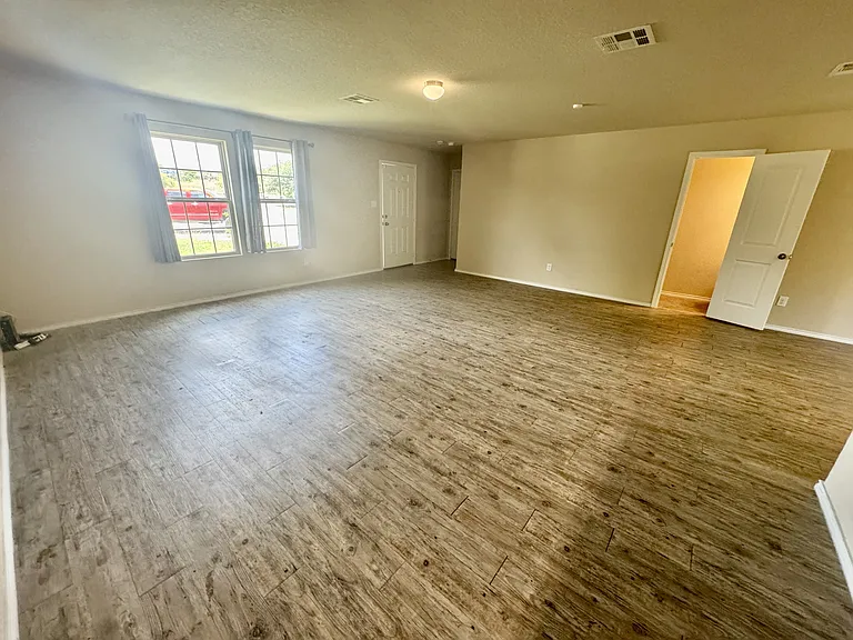 6427 Hazel Valley Dr — Photo 5