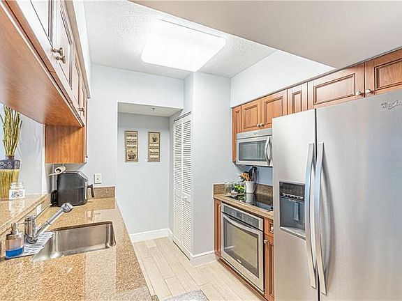 5th image of 347 N New River Dr E APT 1107
