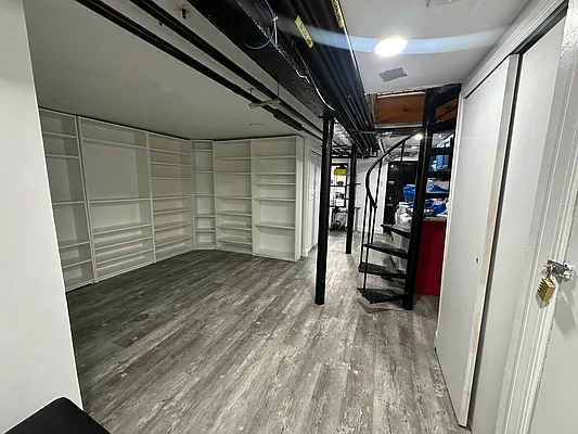 Rented by Limestone Realty Bklyn, LLC | media 10