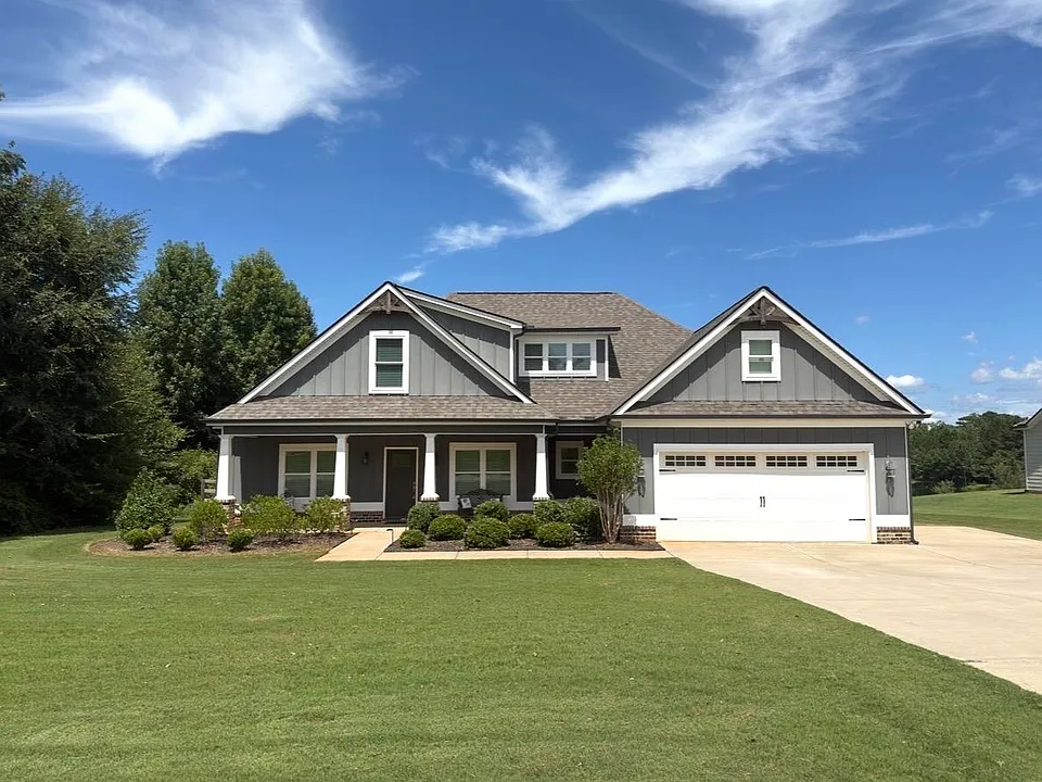 121 Alexander Lakes Dr