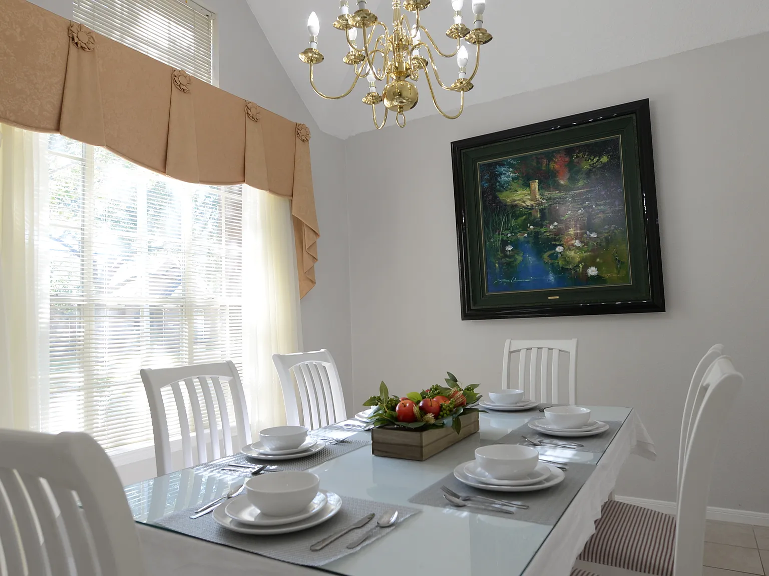 4 bed, 2600 sqft, $2,650 — Photo 3