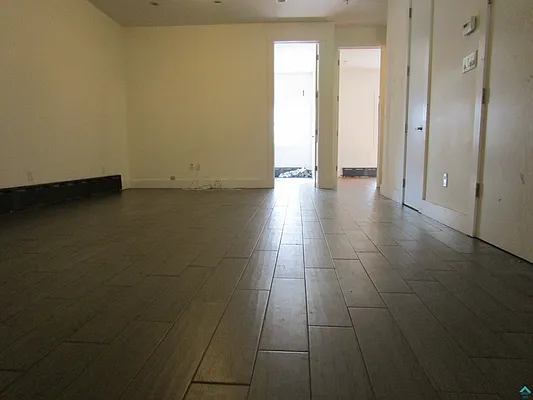 Rented by EXR | media 24