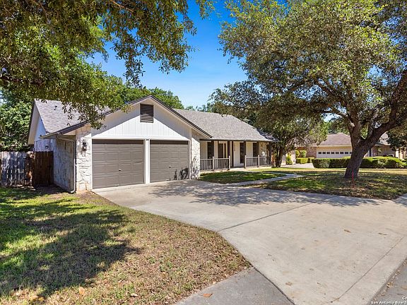 3rd image of 15238 DELACHAISE ST