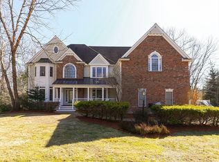 35 Smith Rd, Hopkinton, MA 01748