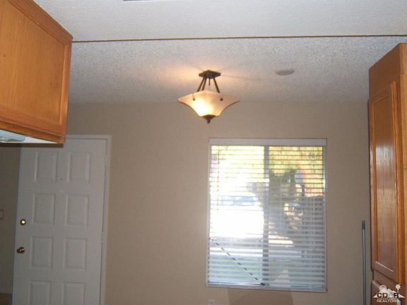3rd image of 82857 Davis Dr