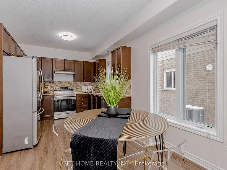 1243 Old Zeller Dr — Photo 15