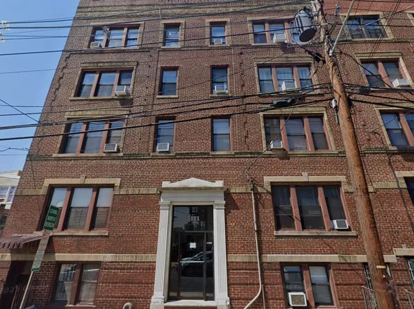 7111 Palisade Avenue image 1 of 4