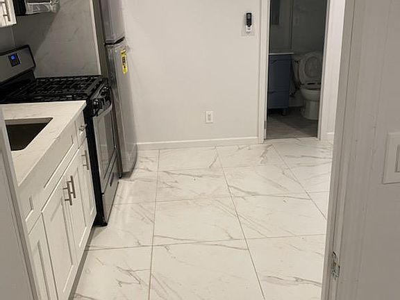 4th image of 155 Summit Ave #1A