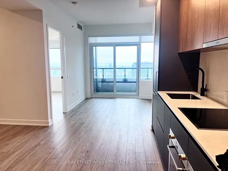609 Sherbourne St #4501 — Photo 2