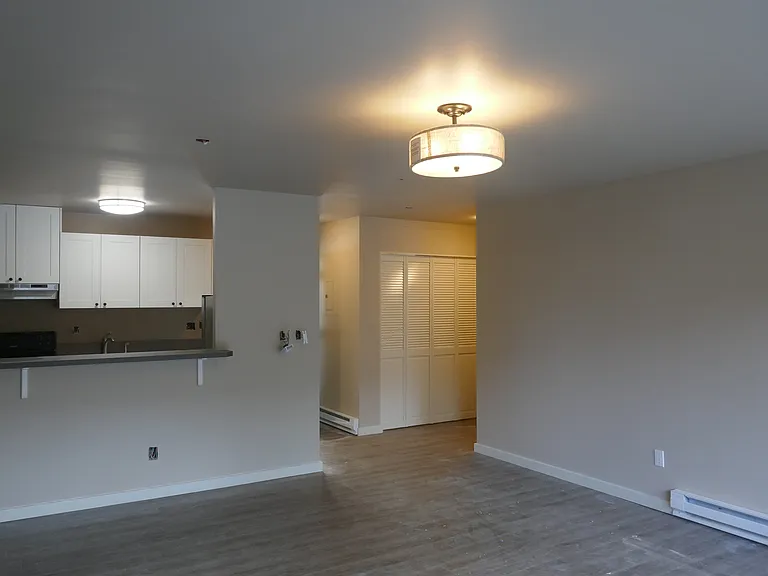 510 E Thomas St #203A — Photo 4