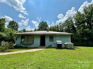 4207 Peach Orchard Rd, Granite Falls, NC 28630