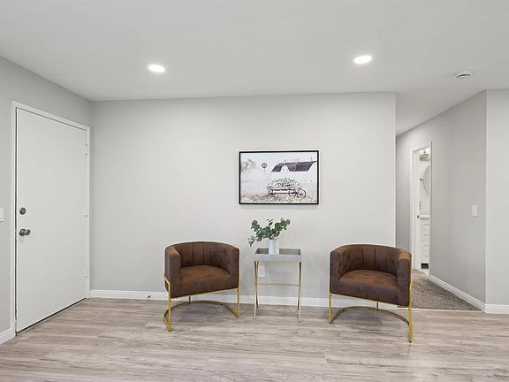 4th image of 115 Beech Pl