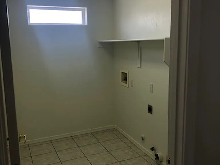 526 S Clubhouse Ln — Photo 14