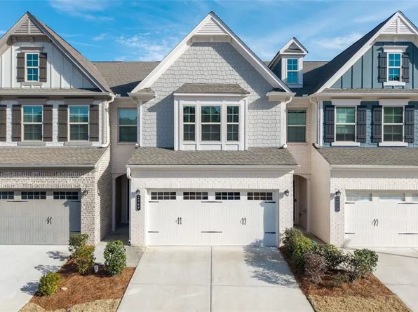 2079 Lanier Harbor Point, Buford, GA 30518
