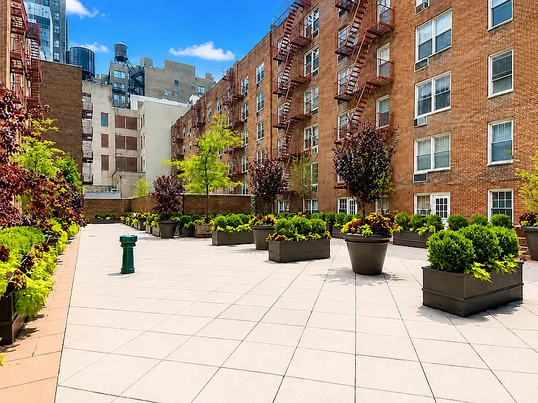 25 W 13th St #2J — Photo 10