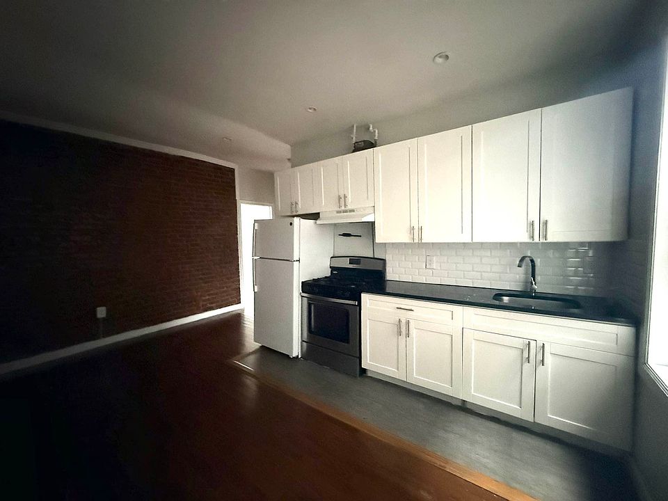 1st image of 141 Nagle Ave APT 3F