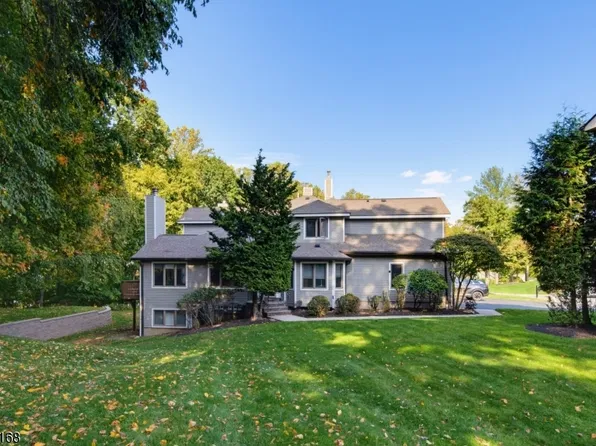 11 Lakeview Dr, Old Tappan Boro, NJ 07675