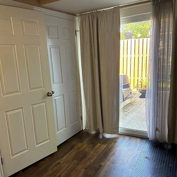 6266 Thornberry Cres — Photo 7