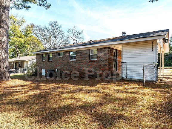 4th image of 2842 Brooklane Dr