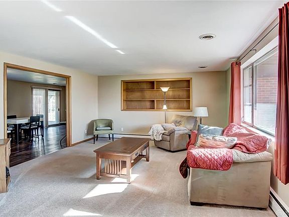 2nd image of 315 Grantham Dr