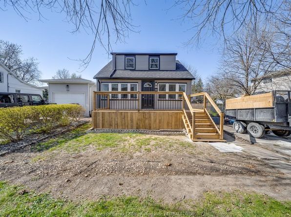 786 Hildegarde St, Windsor, ON N8X 2Z8