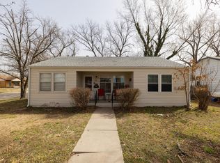 718 Eastview Dr, Mulvane, KS 67110