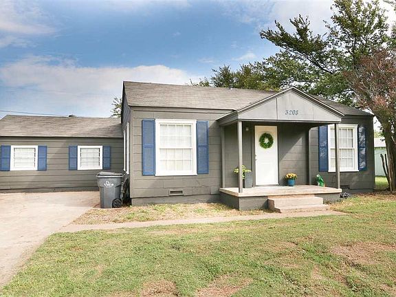 2nd image of 3208 Southwest Dr