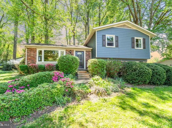 10927 Decatur Dr, Fairfax, VA 22030