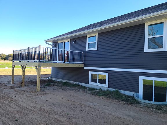 2nd image of 439 Gunderson Dr
