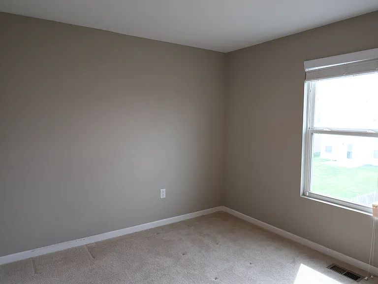 1899 Lakecrest Dr — Photo 45
